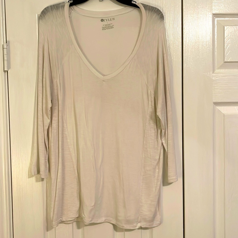 Stylus Sheer White Deep V Neck Tee Size Large